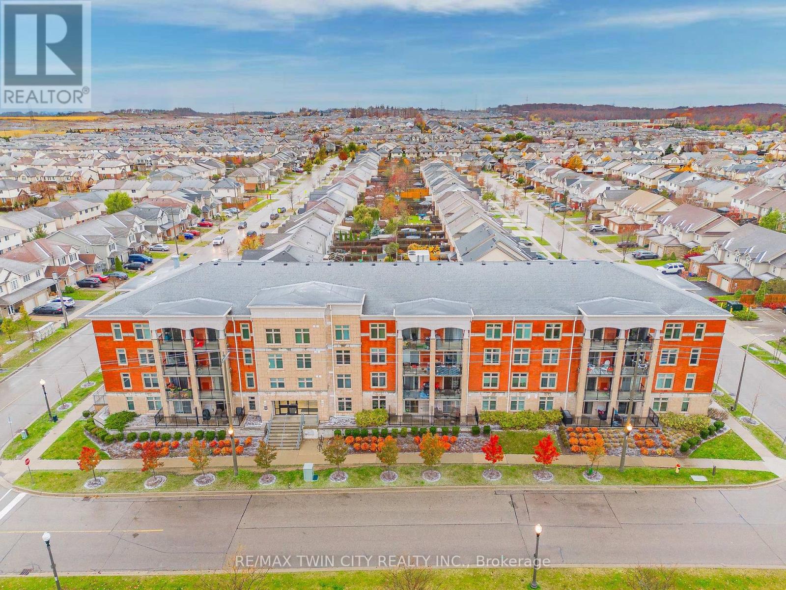 410 - 155 Commonwealth Street, Kitchener, Ontario  N2E 0G5 - Photo 32 - X12908480