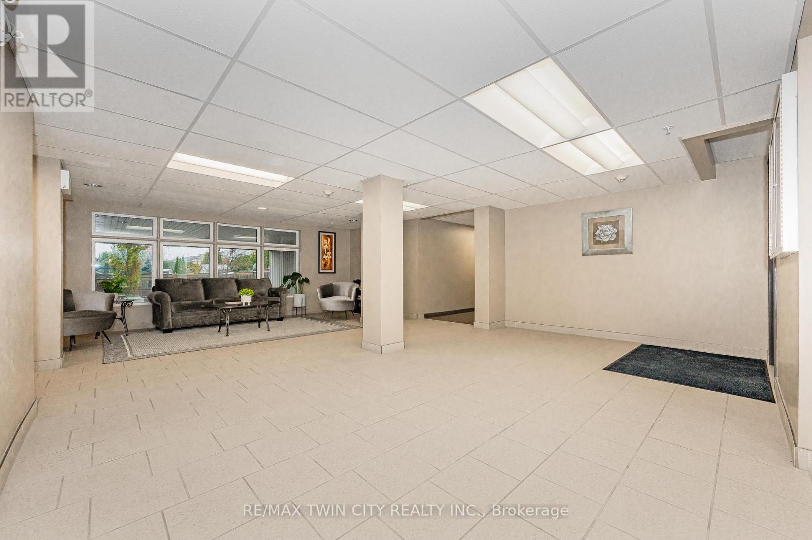 410 - 155 Commonwealth Street, Kitchener, Ontario  N2E 0G5 - Photo 6 - X12908480