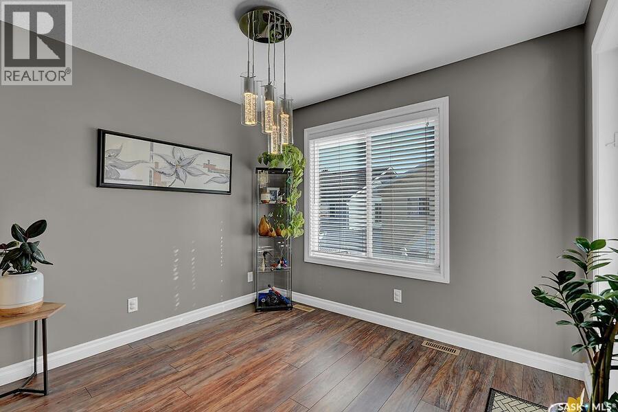 3420 Maclachlan Crescent, Regina, Saskatchewan  S4R 8V1 - Photo 11 - SK031022