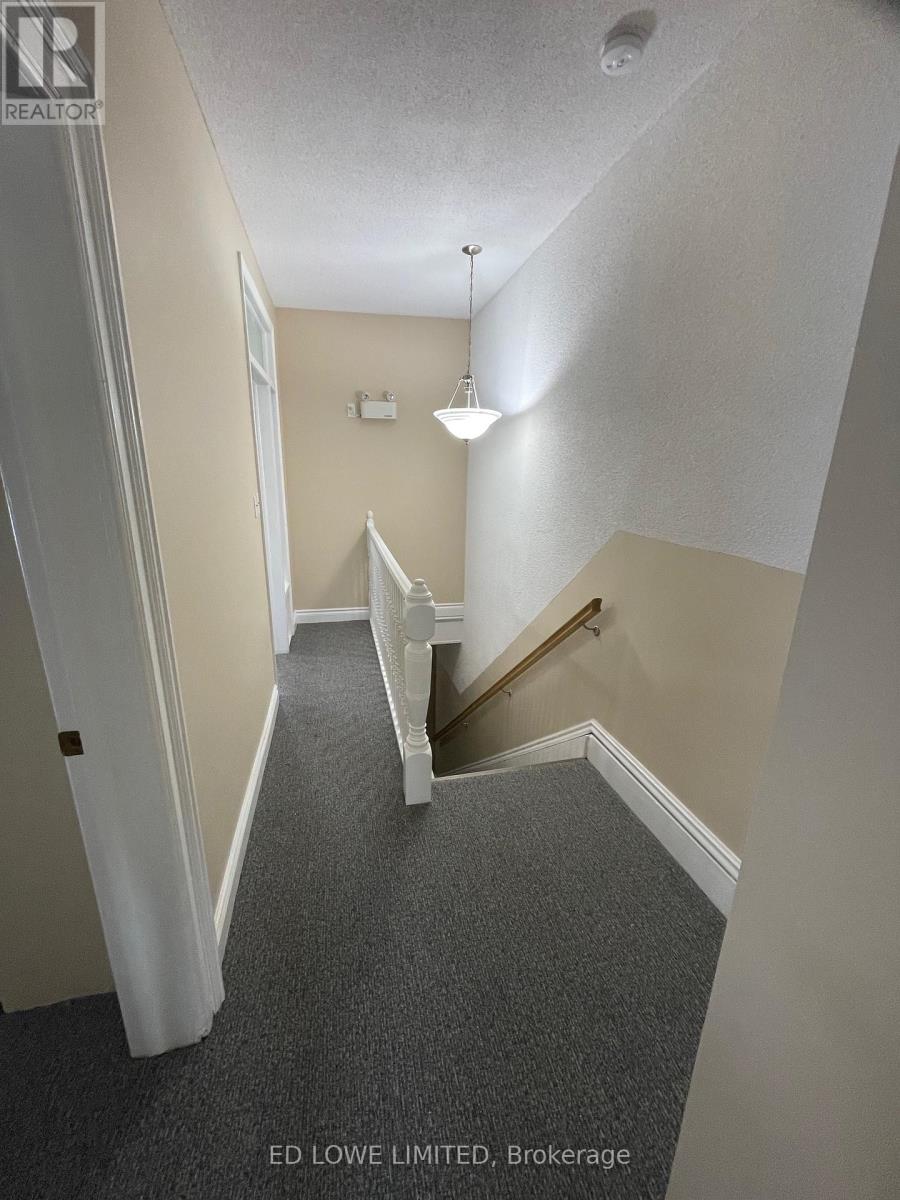 43 Worsley Street, Barrie, Ontario  L4M 1L7 - Photo 13 - S12577910