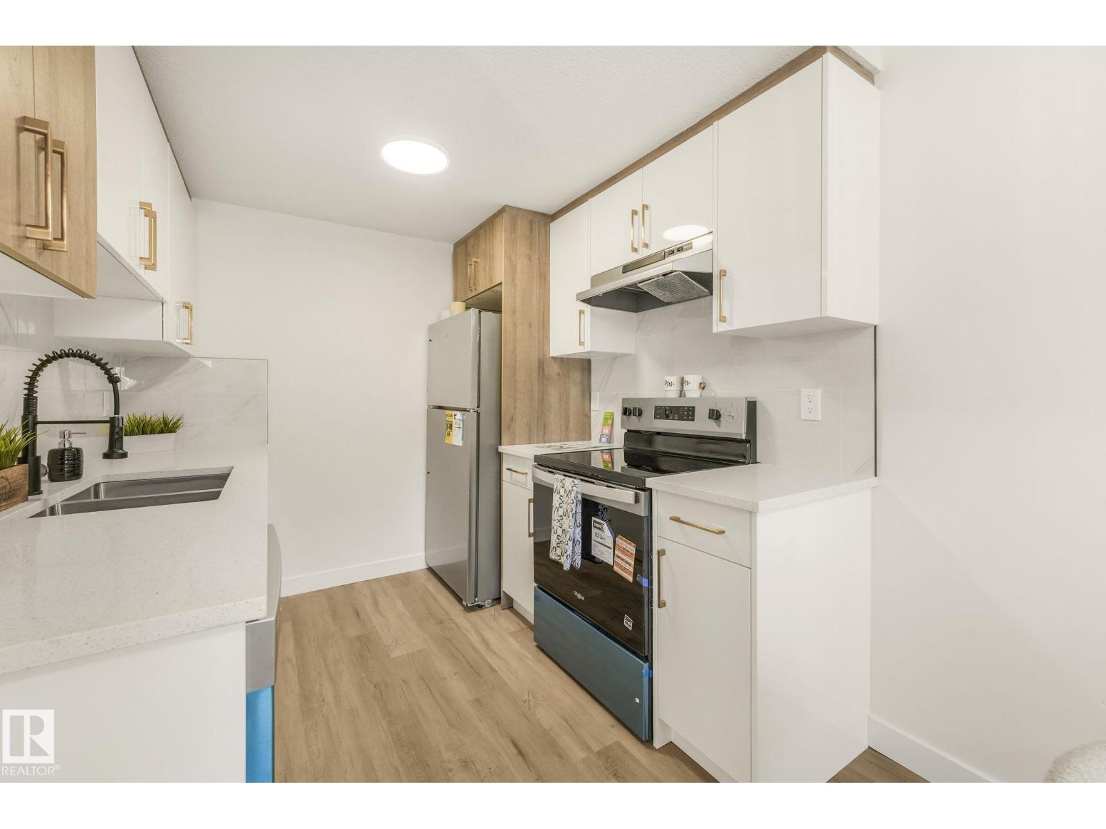 199b Homestead Cr Nw, Edmonton, Alberta  T5A 2Y2 - Photo 3 - E4478288