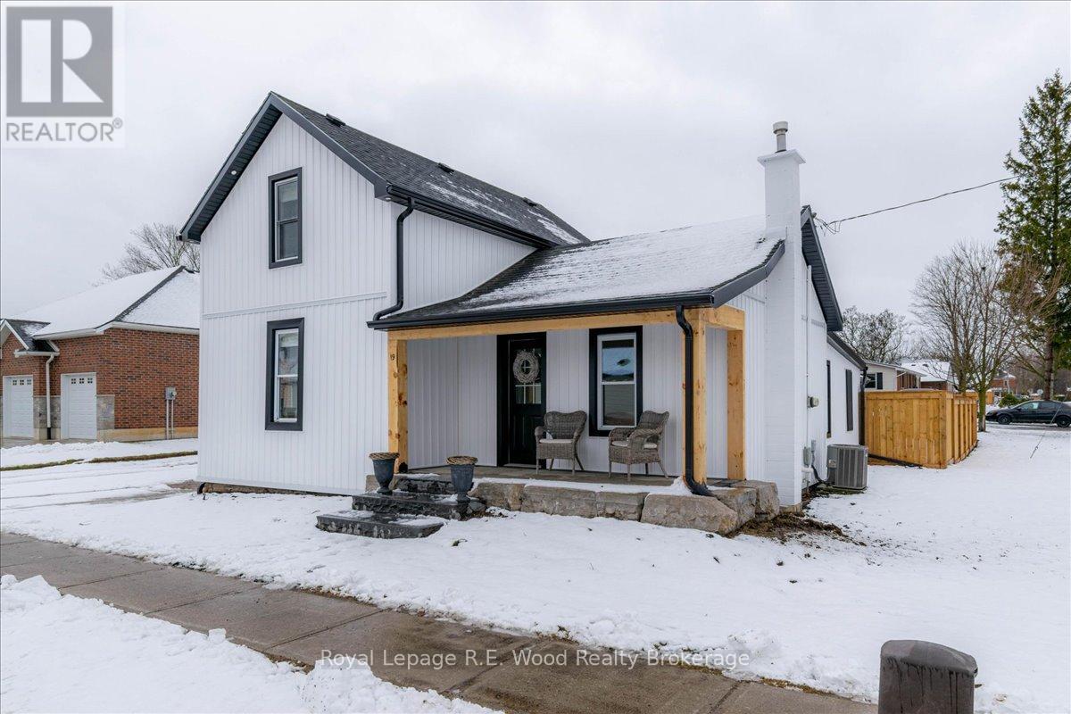 19 WASHINGTON STREET, Norwich, Ontario