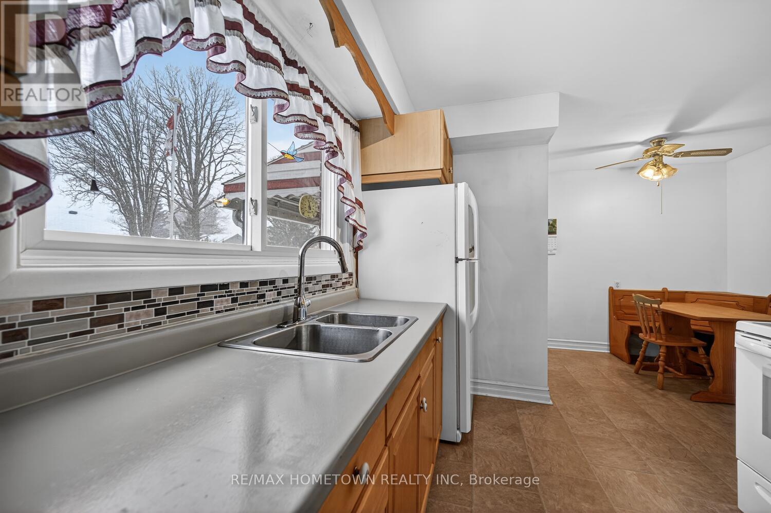 81 Sevenoaks Avenue, Brockville, Ontario  K6V 2V1 - Photo 10 - X12908508