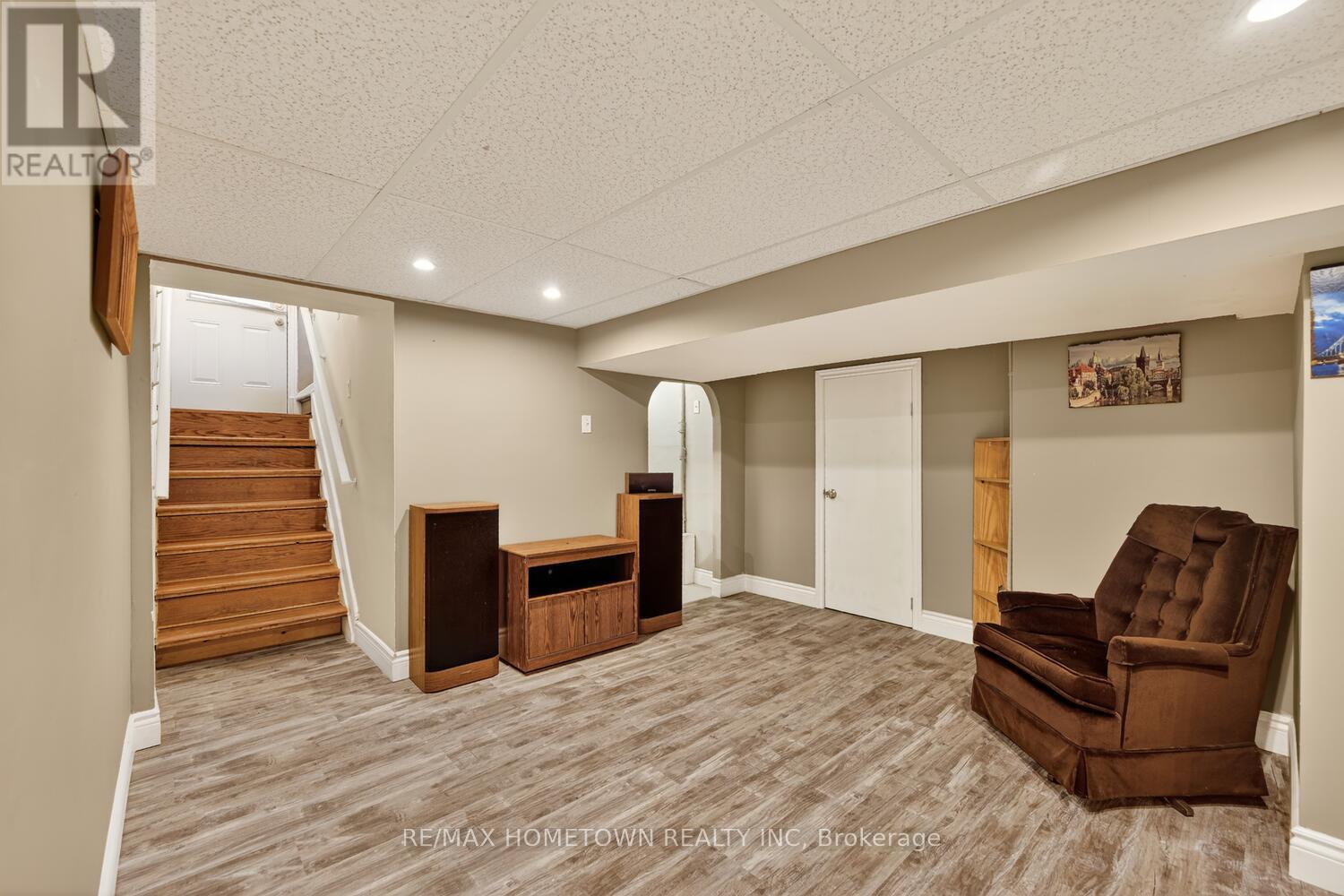 81 Sevenoaks Avenue, Brockville, Ontario  K6V 2V1 - Photo 21 - X12908508