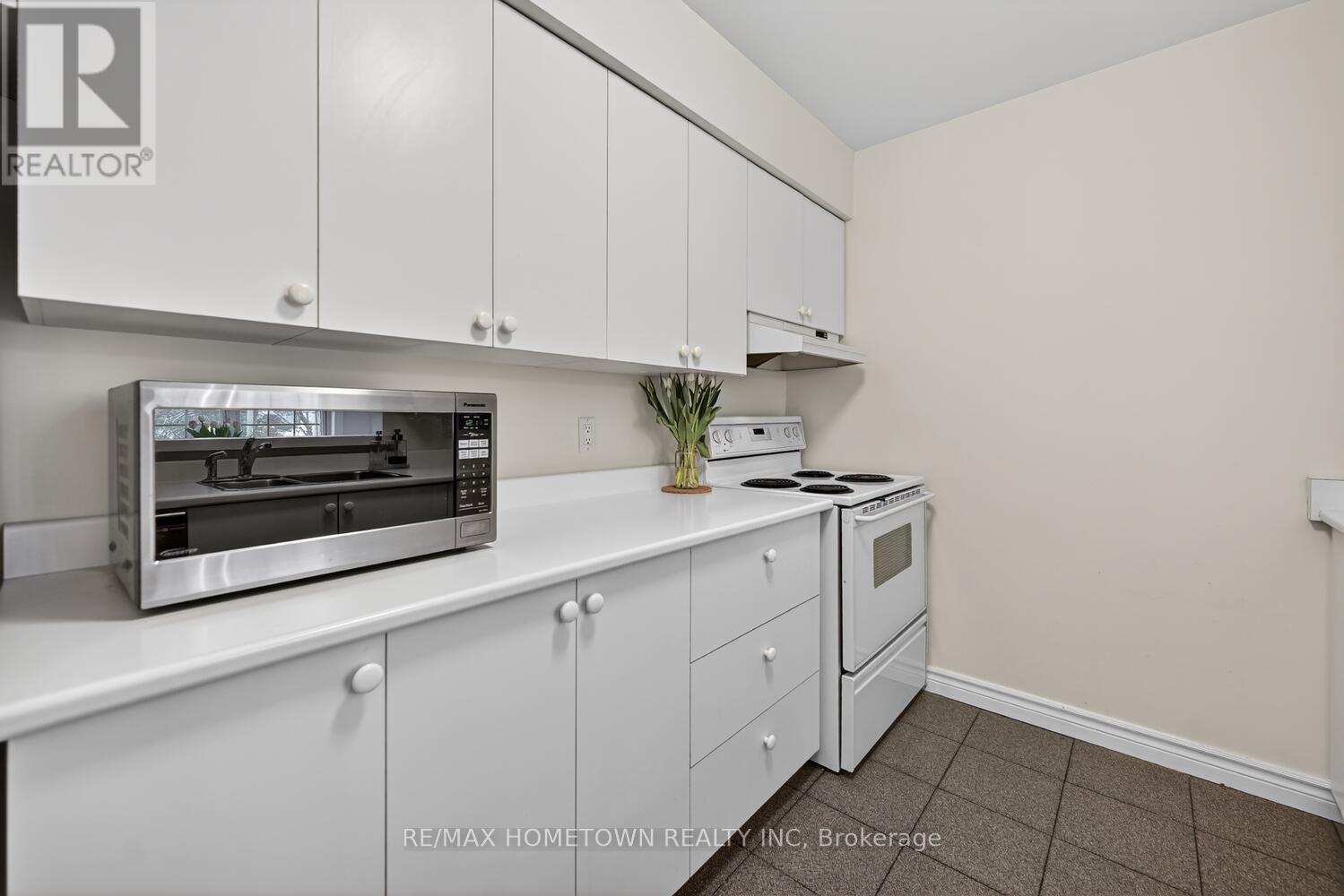 307 - 235 King Street E, Brockville, Ontario K6V 1C8 - Photo 21 - X12908536