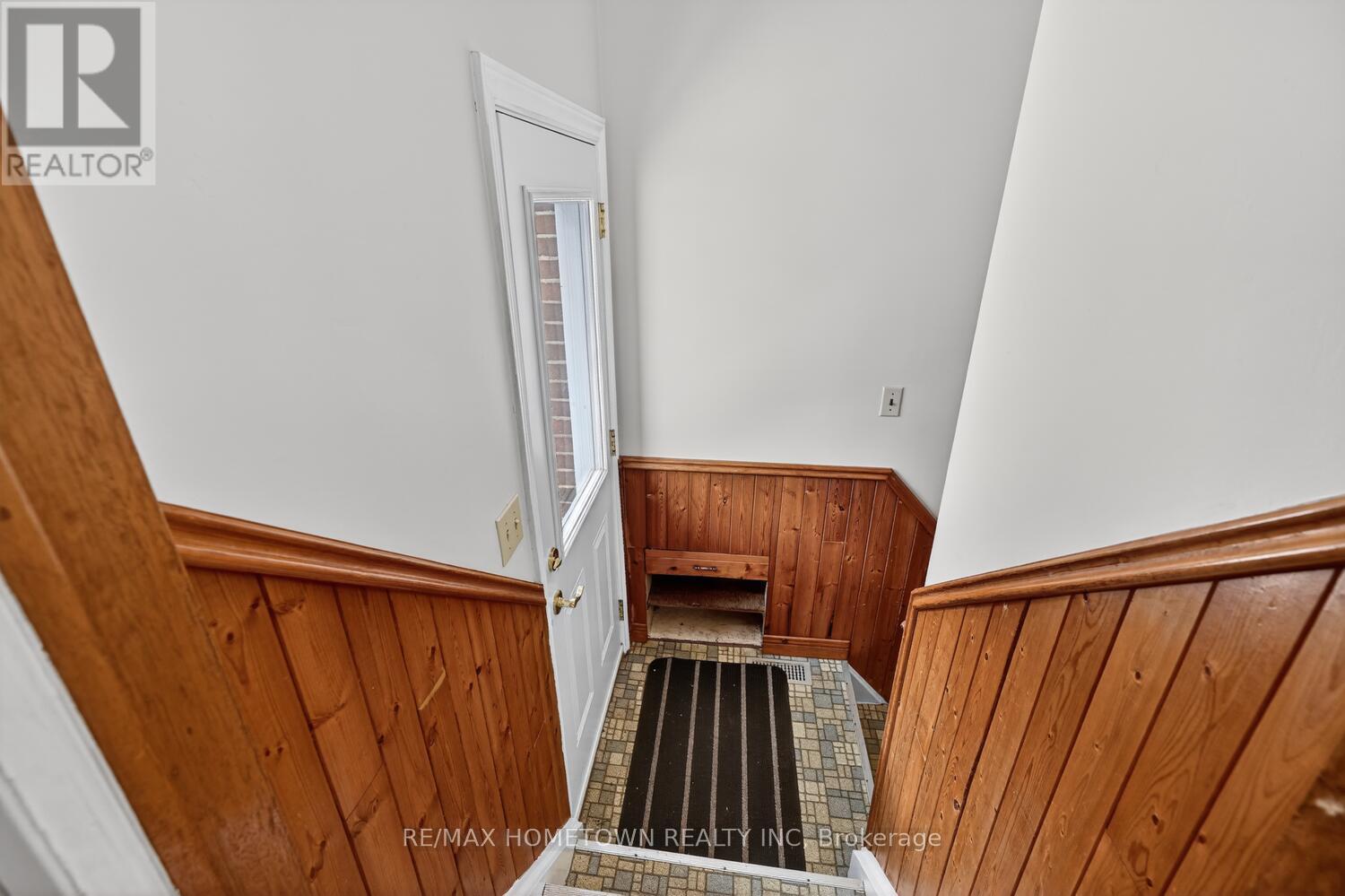 40 Windsor Drive, Brockville, Ontario  K6V 3H6 - Photo 21 - X12908694