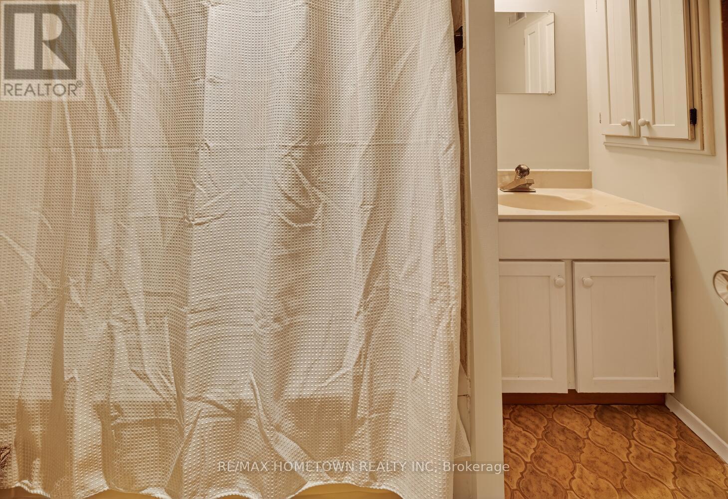 40 Windsor Drive, Brockville, Ontario  K6V 3H6 - Photo 23 - X12908694