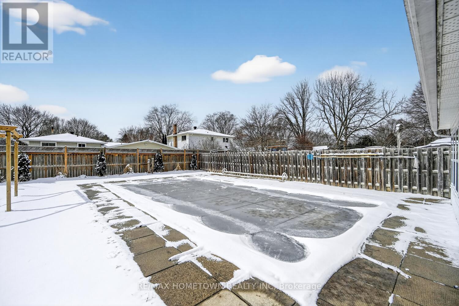 40 Windsor Drive, Brockville, Ontario  K6V 3H6 - Photo 33 - X12908694