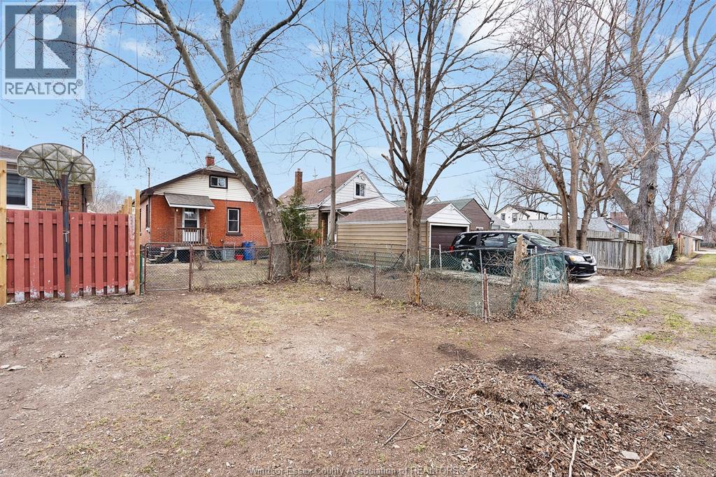 1140 Felix Avenue, Windsor, Ontario  N9C 3L7 - Photo 8 - 26005867