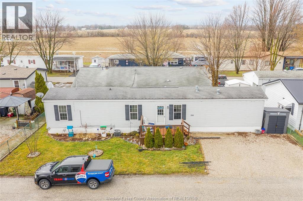 MLS# 26005866: 104 BROOKS BOULEVARD, Lakeshore, Canada