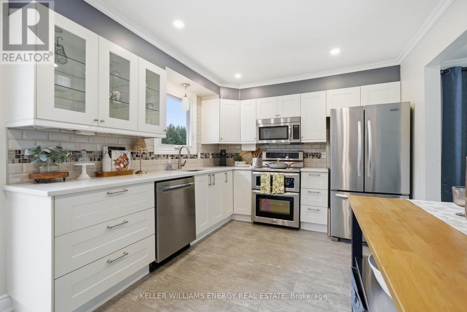 11 Ridgeview Drive, Scugog, Ontario  L9L 1G8 - Photo 8 - E12908754