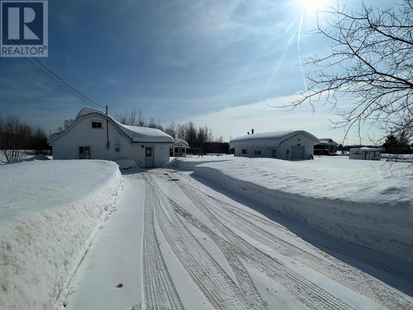 174 Maki Rd, Sault Ste. Marie, Ontario  P6A 6K4 - Photo 2 - SM260406