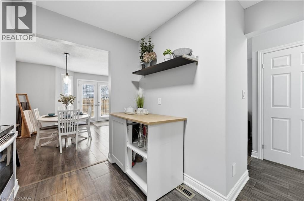 1 Royalwood Court Unit# 75, Stoney Creek, Ontario  L8E 4Y1 - Photo 10 - 40813533