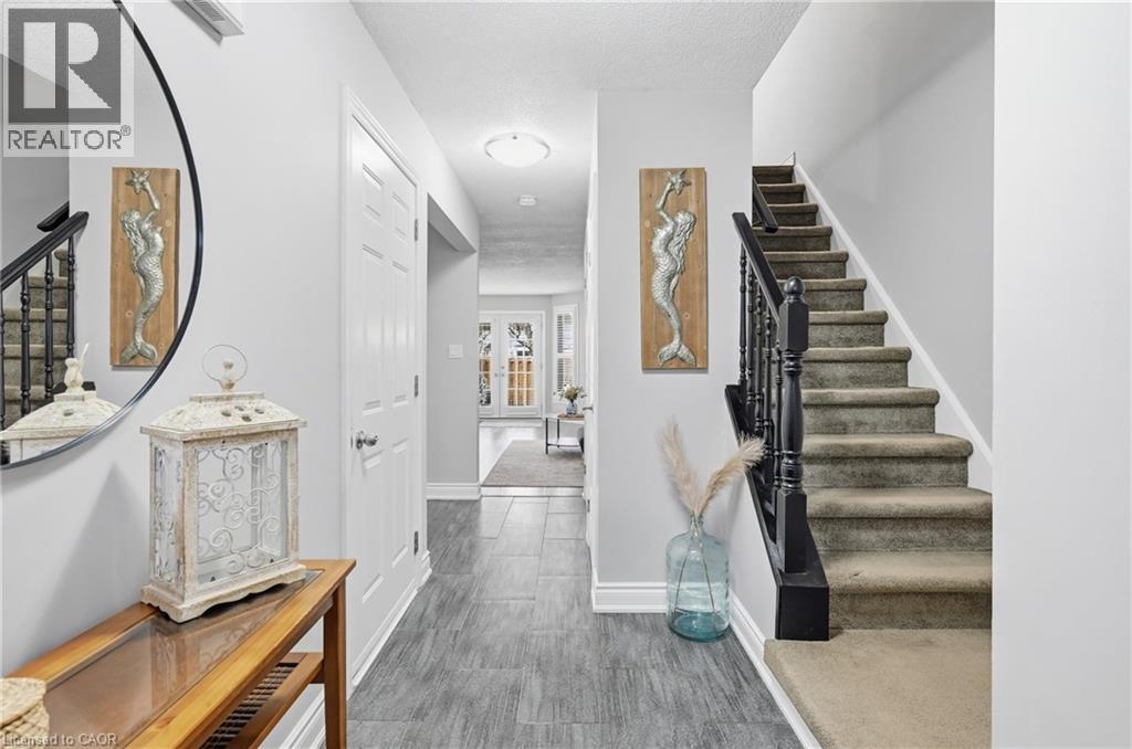 1 Royalwood Court Unit# 75, Stoney Creek, Ontario  L8E 4Y1 - Photo 5 - 40813533