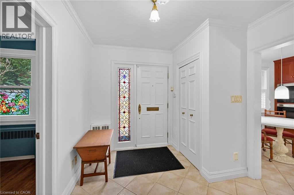 842 Forest Glen Avenue, Burlington, Ontario  L7T 2L2 - Photo 5 - 40790442