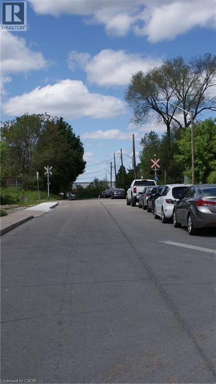 65 Brant Street, Hamilton, Ontario  L8L 0B5 - Photo 3 - 40813277