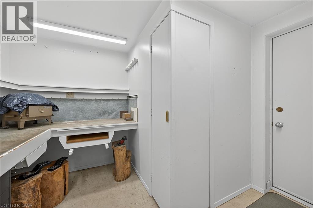 842 Forest Glen Avenue, Burlington, Ontario  L7T 2L2 - Photo 39 - 40790442