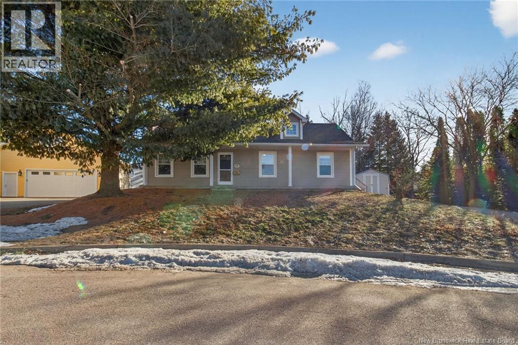 19 Larose, Dieppe, New Brunswick  E1A 5B7 - Photo 2 - NB135479