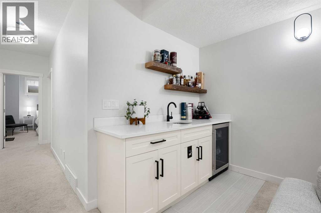 3917 2 Street NW, Calgary, Alberta  T2K 0Y7 - Photo 40 - A2293175