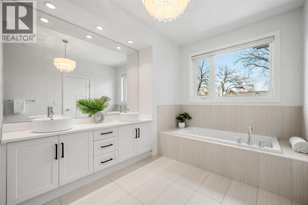 3917 2 Street NW, Calgary, Alberta  T2K 0Y7 - Photo 25 - A2293175