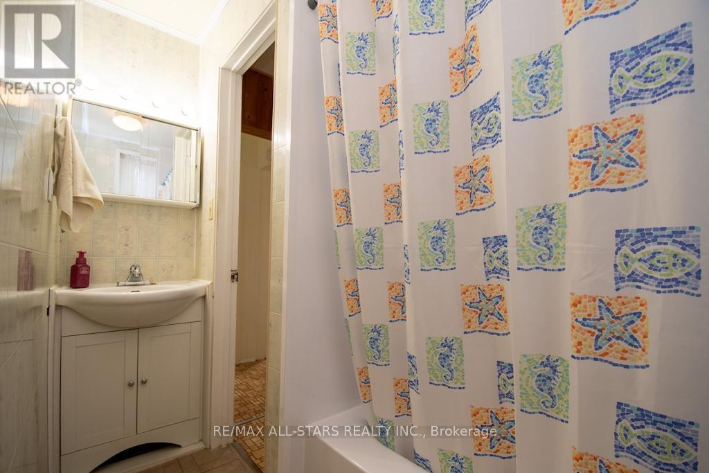 534 Fenel Road, Kawartha Lakes, Ontario  K0M 2T0 - Photo 18 - X12908552