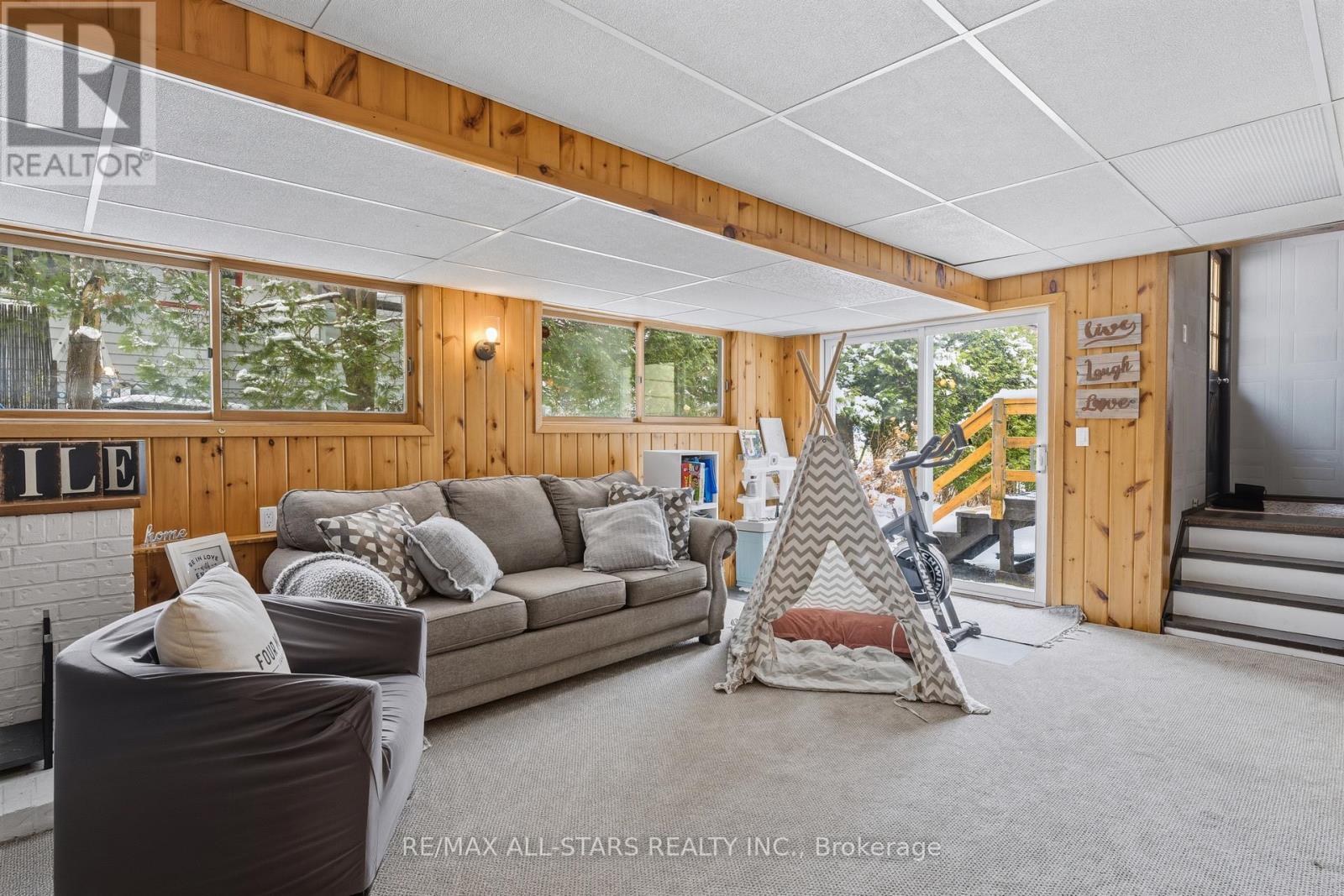 393 Hillside Drive, Kawartha Lakes, Ontario  K0M 1C0 - Photo 17 - X12908596