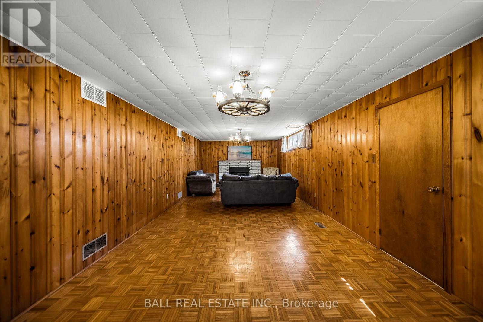 1749 Young's Point Road, Selwyn, Ontario  K0L 2H0 - Photo 21 - X12908648