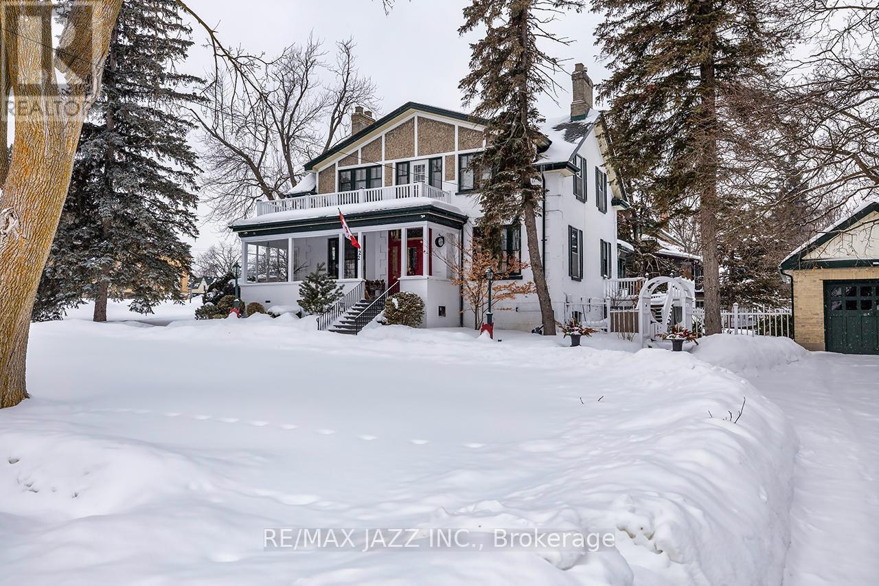 22 FRANCIS STREET, Kawartha Lakes, Ontario