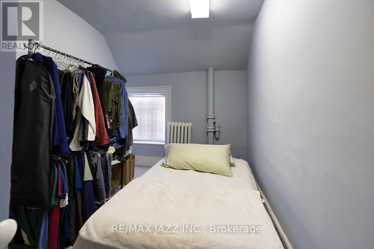 22 Francis Street, Kawartha Lakes, Ontario  K9V 3R6 - Photo 33 - X12908684