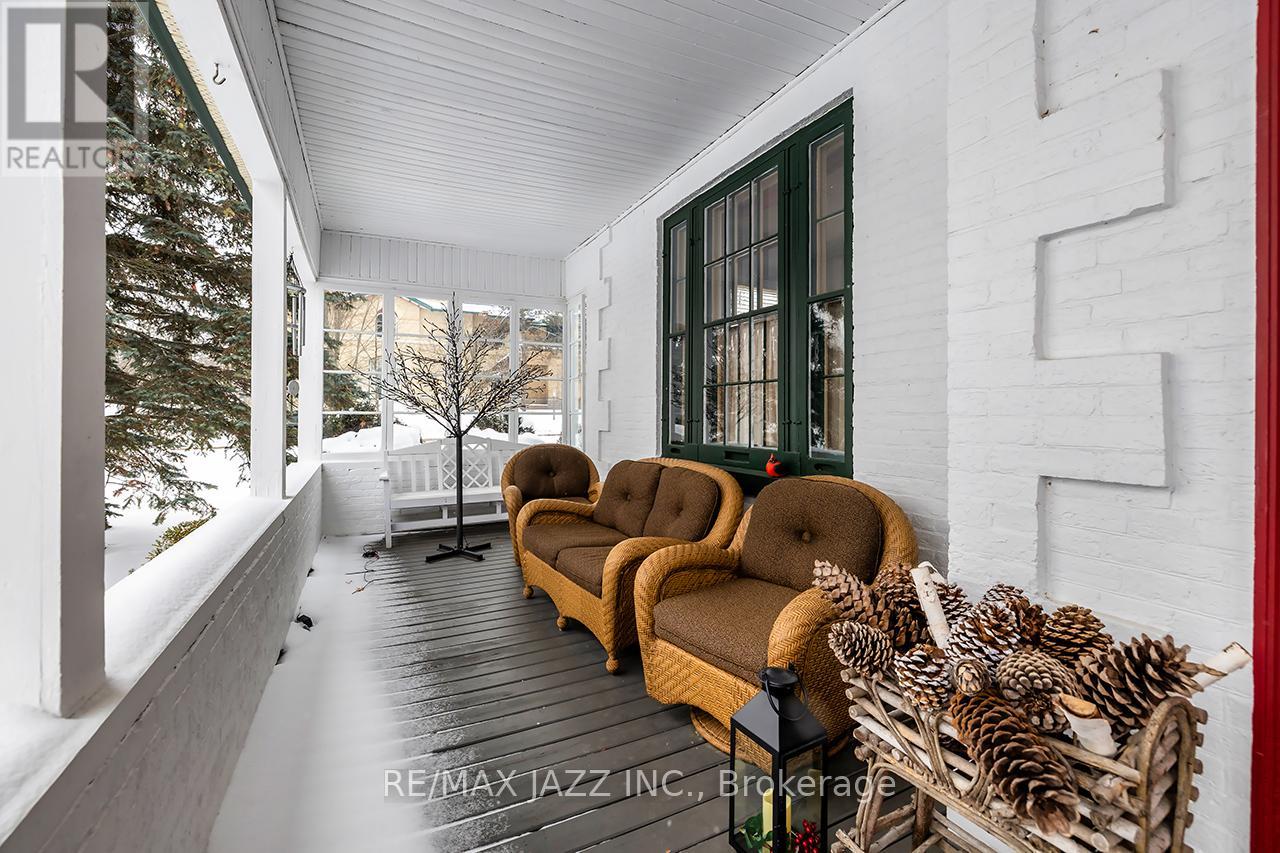 22 Francis Street, Kawartha Lakes, Ontario  K9V 3R6 - Photo 5 - X12908684