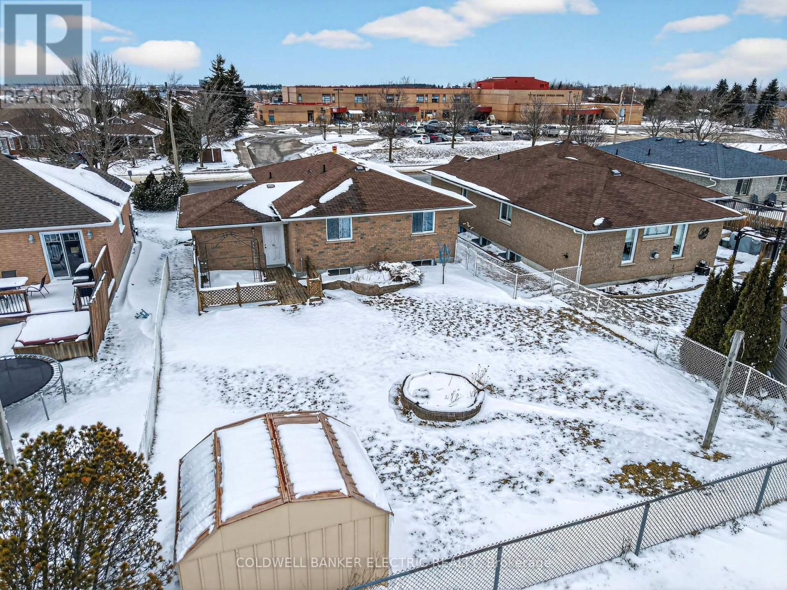 329 Mary Street W, Kawartha Lakes, Ontario  K9V 5X5 - Photo 28 - X12908810