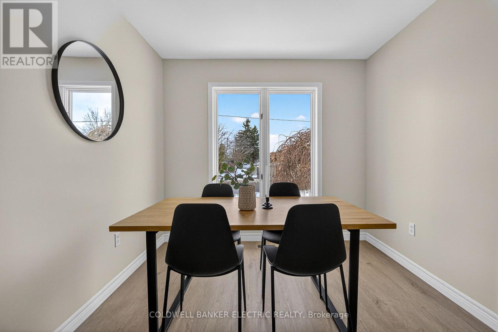 329 Mary Street W, Kawartha Lakes, Ontario  K9V 5X5 - Photo 7 - X12908810