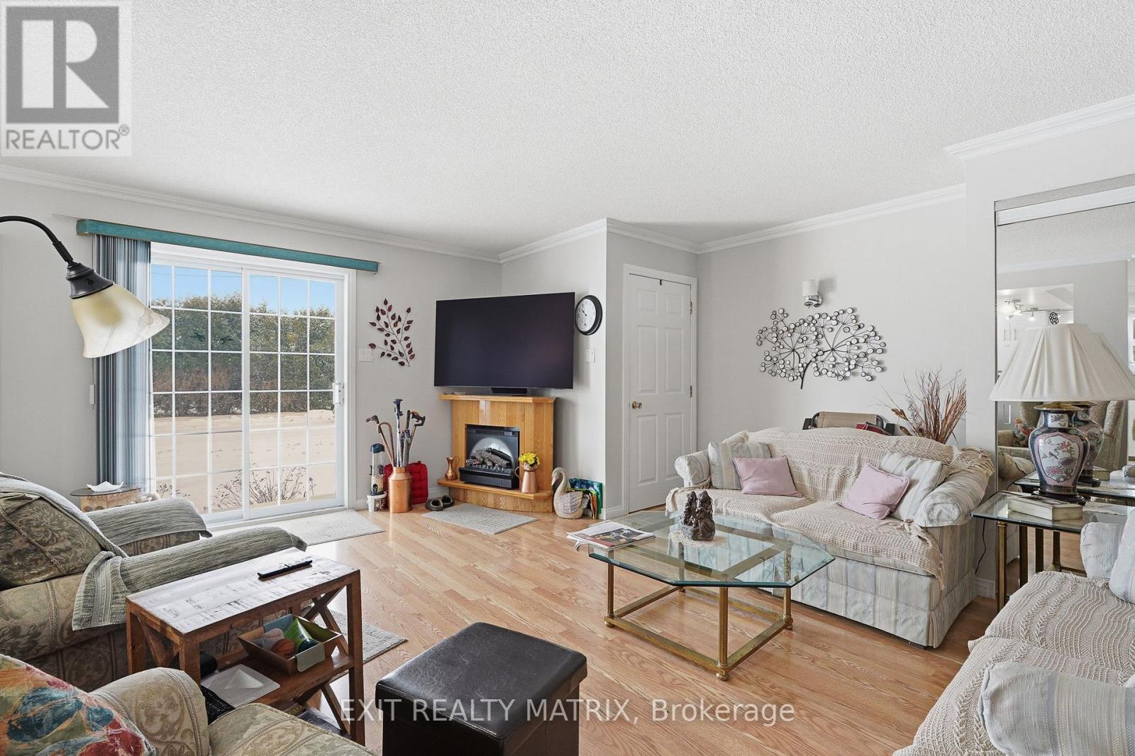 672 Jeanne Mance Street, Casselman, Ontario  K0A 1M0 - Photo 3 - X12908806