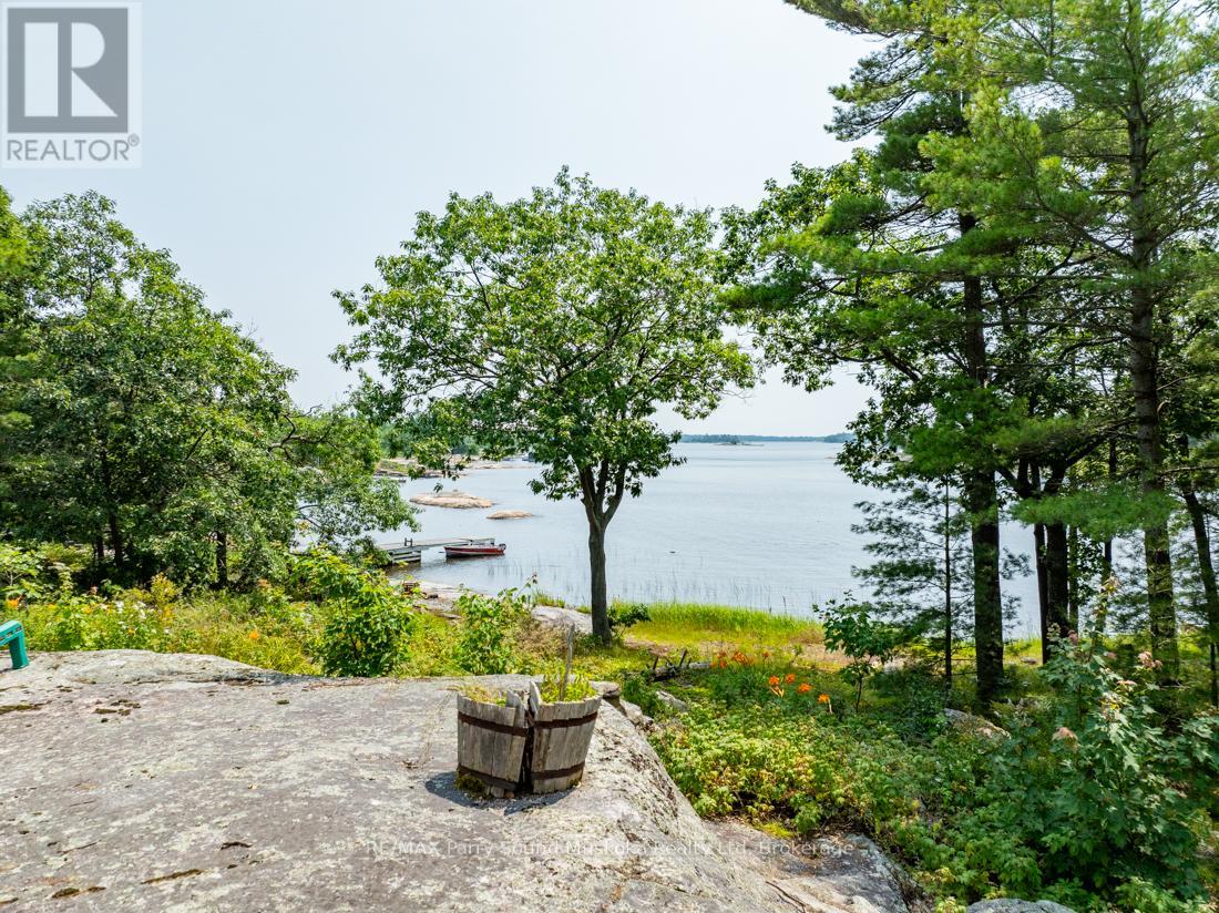 16 Island 264c, Carling, Ontario  P0G 1G0 - Photo 14 - X12908548