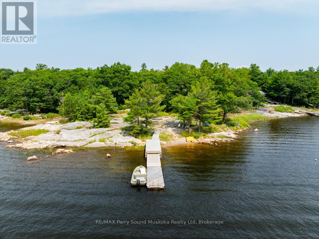 16 Island 264c, Carling, Ontario  P0G 1G0 - Photo 8 - X12908548