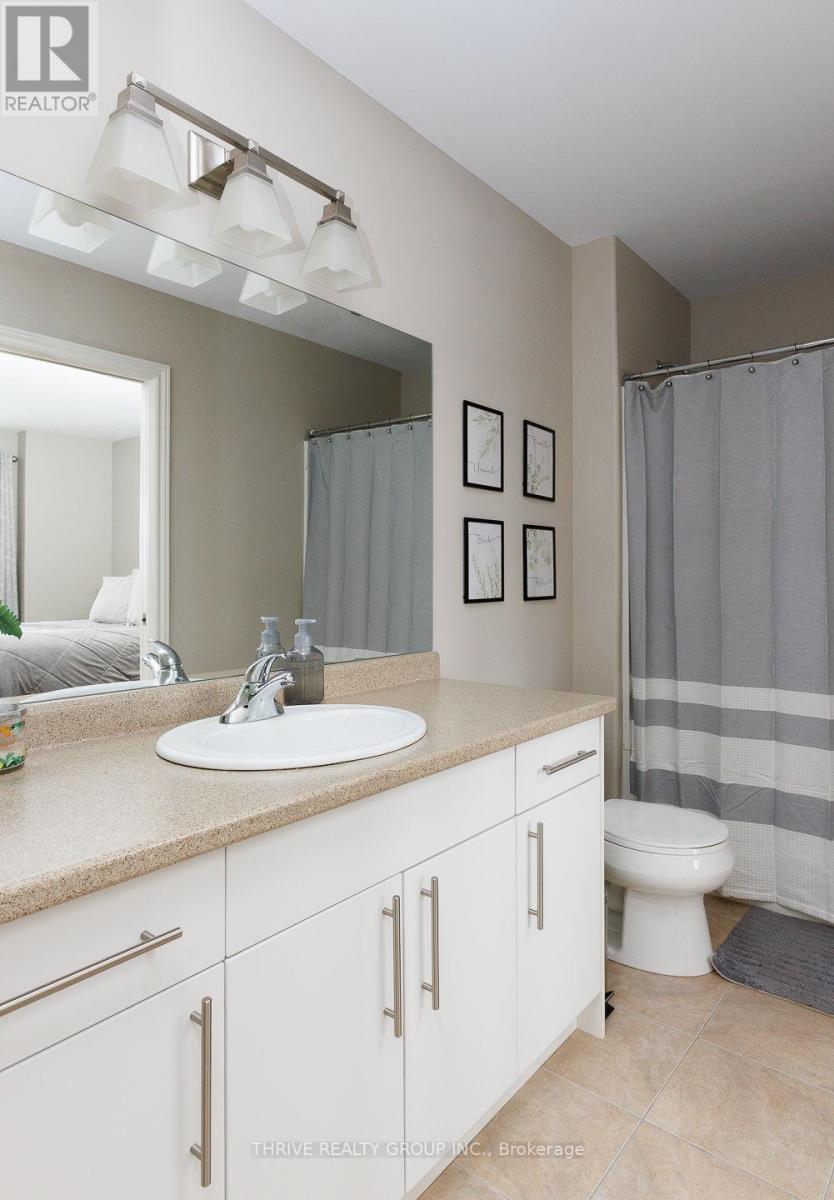 Photo 10 of 31 for 33 Abbott Street