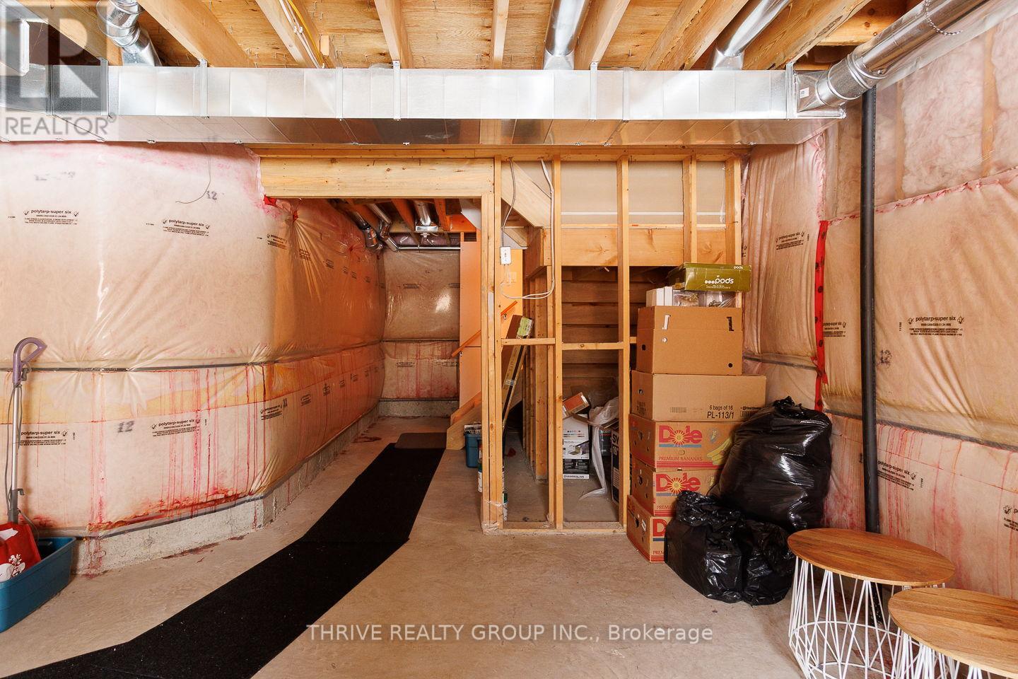 Photo 22 of 31 for 33 Abbott Street