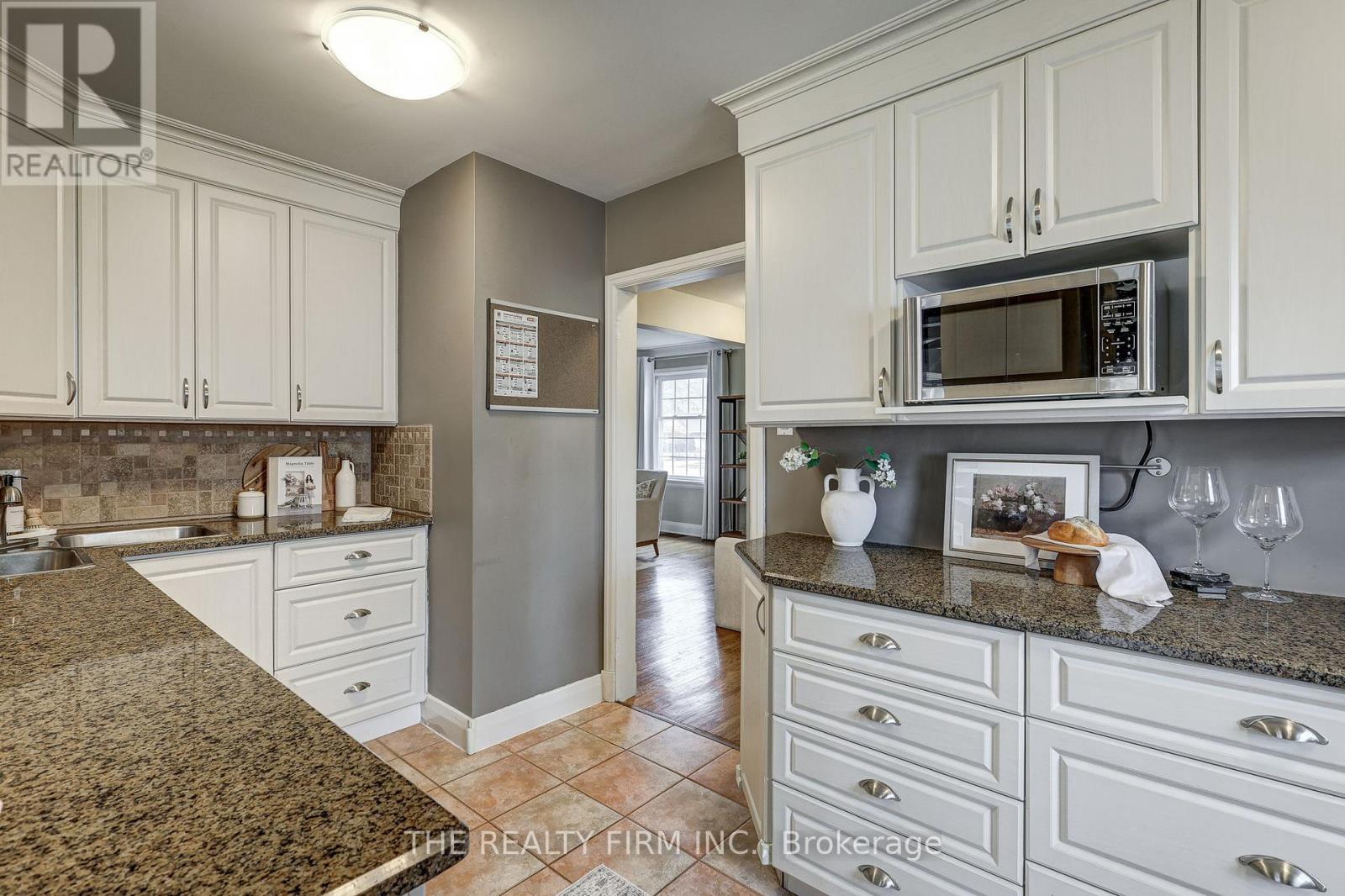 432 Wortley Road, London South, Ontario  N6C 3S8 - Photo 12 - X12908592