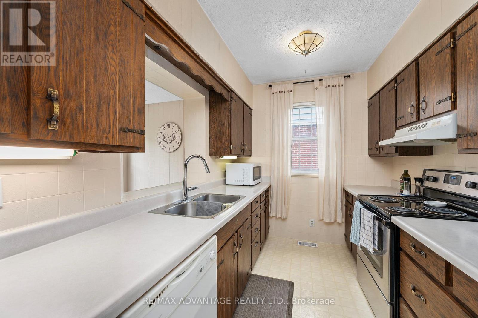 179 Fifth Avenue, St. Thomas, Ontario  N5R 4G3 - Photo 7 - X12908794