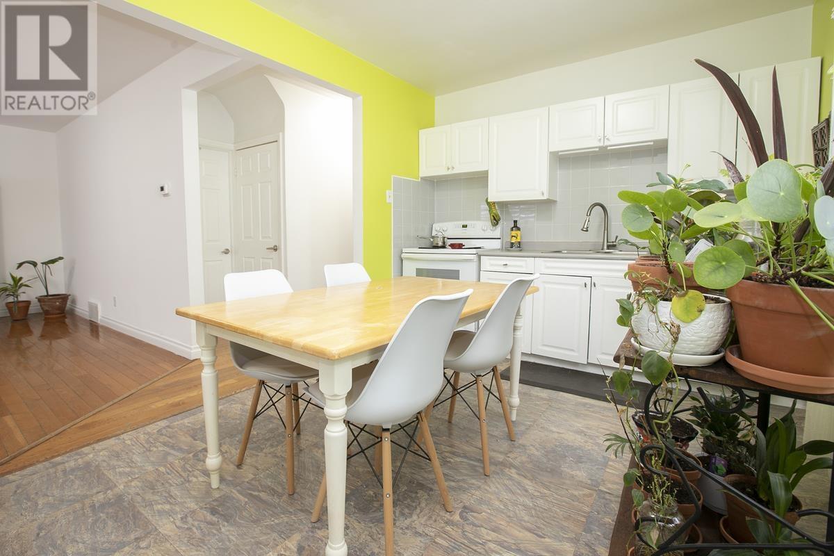 1052 Wellington St E, Sault Ste. Marie, Ontario  P6A 2N9 - Photo 15 - SM260507