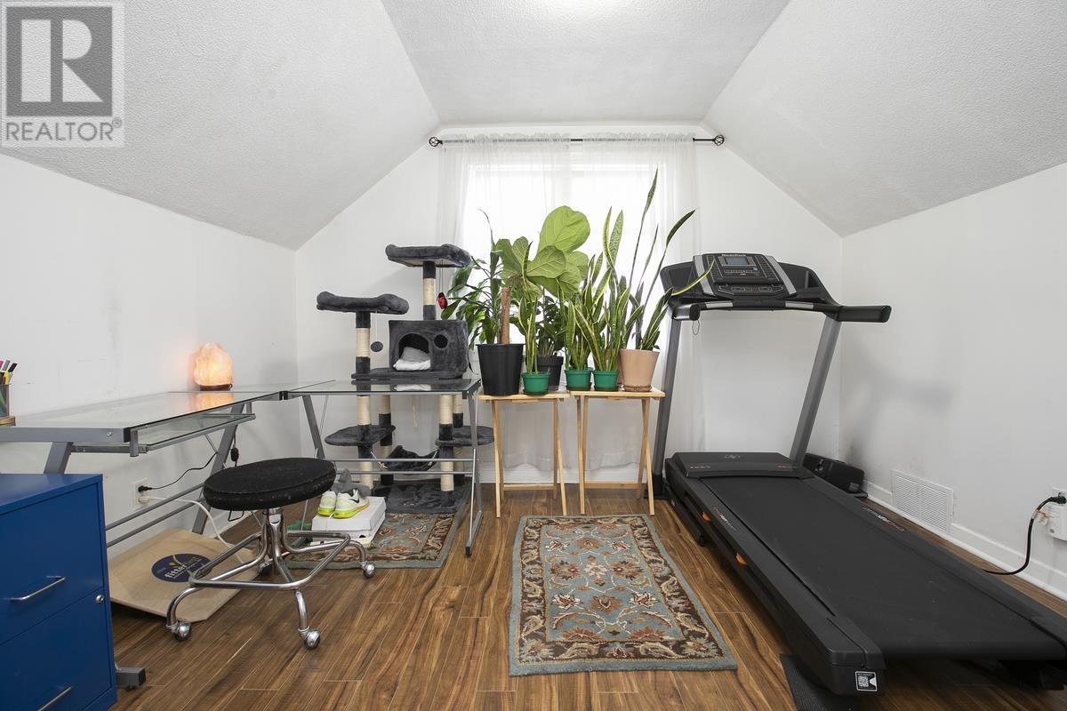 1052 Wellington St E, Sault Ste. Marie, Ontario  P6A 2N9 - Photo 28 - SM260507