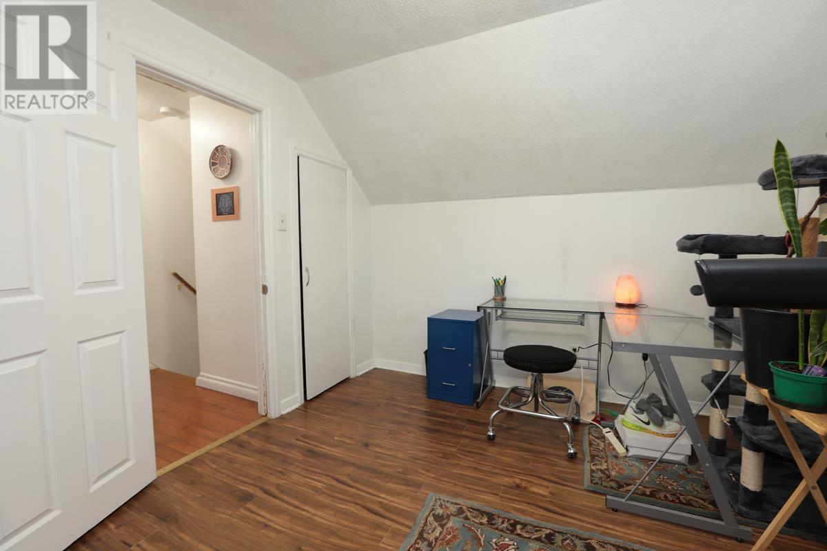 1052 Wellington St E, Sault Ste. Marie, Ontario  P6A 2N9 - Photo 30 - SM260507