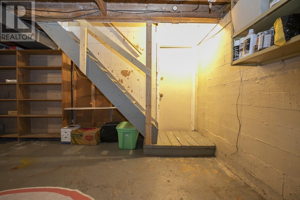 1052 Wellington St E, Sault Ste. Marie, Ontario  P6A 2N9 - Photo 31 - SM260507