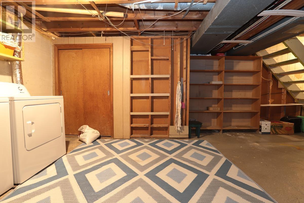 1052 Wellington St E, Sault Ste. Marie, Ontario  P6A 2N9 - Photo 35 - SM260507