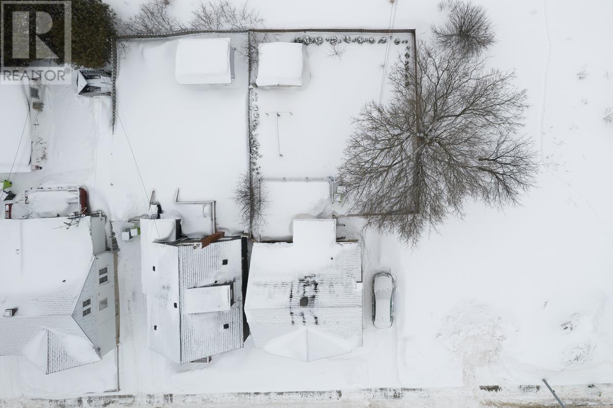 1052 Wellington St E, Sault Ste. Marie, Ontario  P6A 2N9 - Photo 38 - SM260507