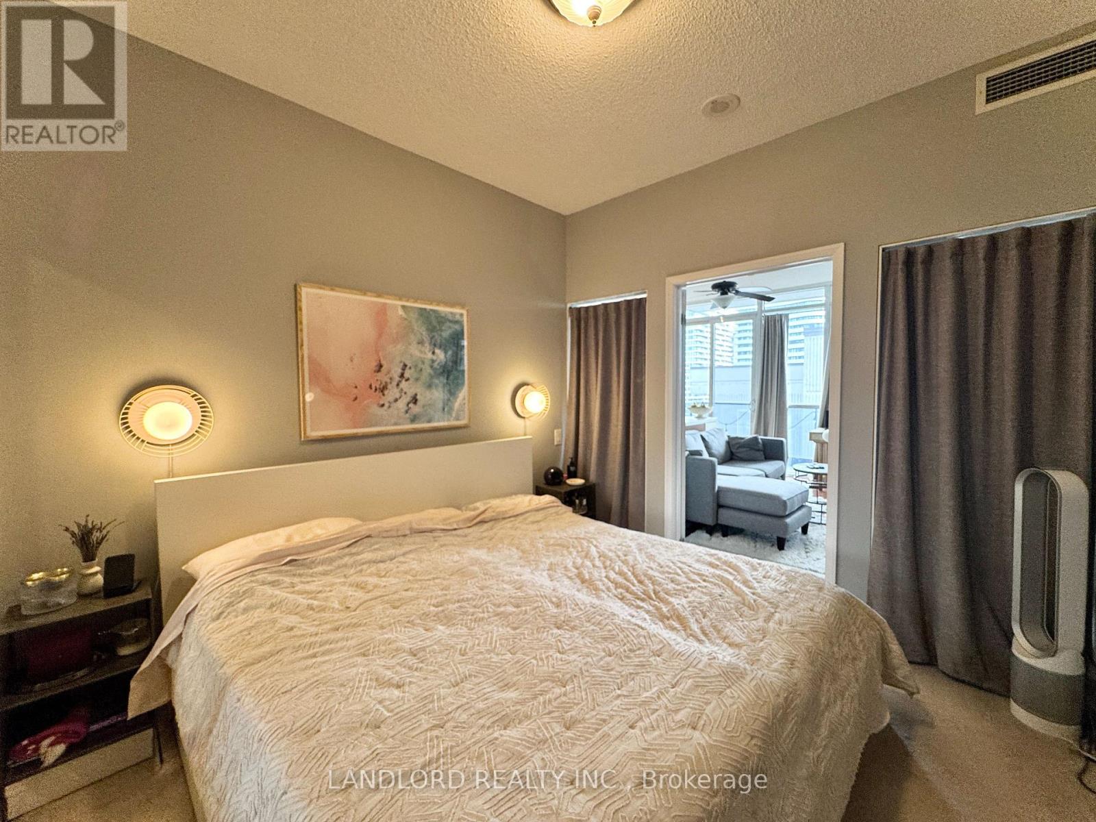 2111 - 25 Carlton Street, Toronto (Church-Yonge Corridor), Ontario  M5B 1L4 - Photo 18 - C12908600