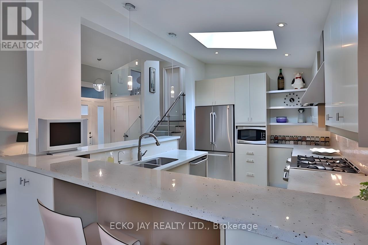 61 Lacewood Crescent, Toronto, Ontario  M3A 2Z3 - Photo 10 - C12908636