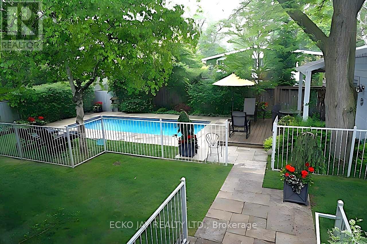 61 Lacewood Crescent, Toronto, Ontario  M3A 2Z3 - Photo 24 - C12908636