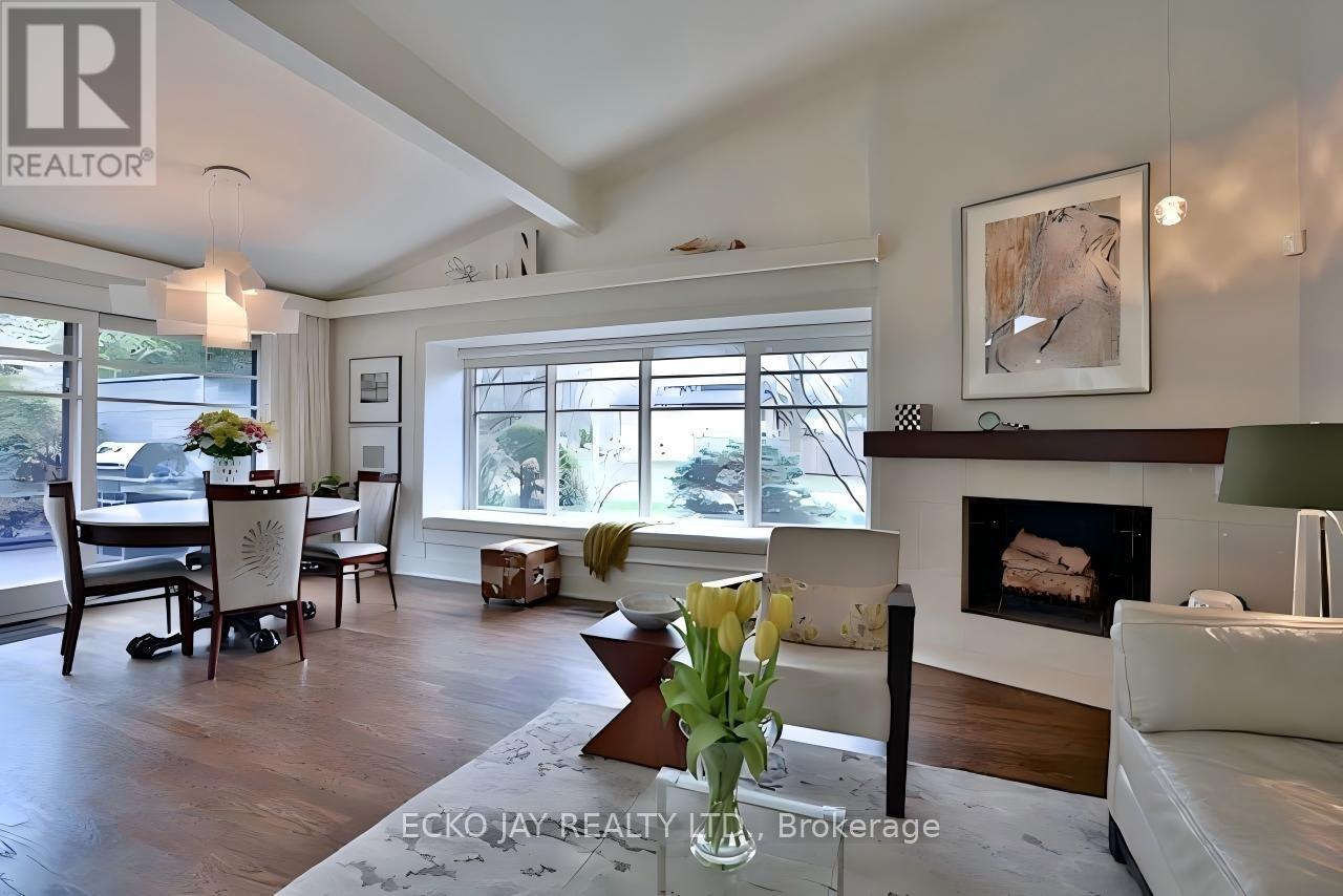 61 Lacewood Crescent, Toronto, Ontario  M3A 2Z3 - Photo 5 - C12908636