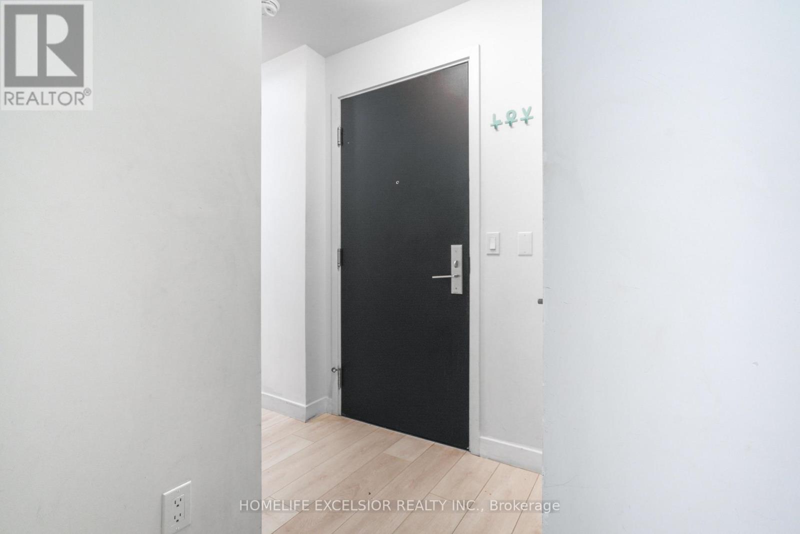 2002 - 8 Eglinton Avenue E, Toronto, Ontario  M4P 0C1 - Photo 24 - C12908668